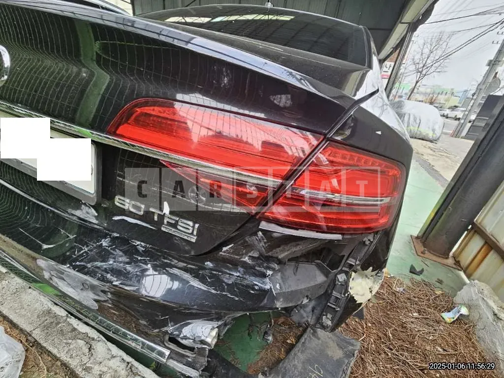 Photo 2 of 19: 2015 Audi A8L 60 TFSI quattro — Korean insurance auction