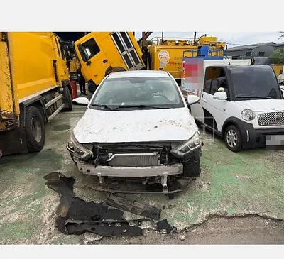 Photo 1 of 35: 2016 Hyundai IONIQ Electric — Korean insurance auction