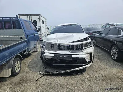 Photo 1 of 37: 2021 Kia Sorento, VIN KNARF81BGMA065517 — Korean insurance auction