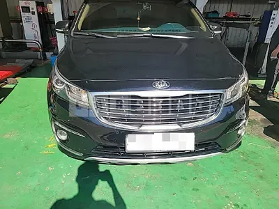 Photo 1 of 22: 2015 Kia Carnival 9 -Seater — Korean insurance auction