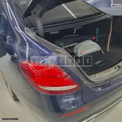 Photo 1 of 9: 2018 Mercedes-Benz E 300, VIN WDDZF4JB3JA456606 — Korean insurance auction