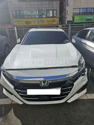 Photo 2 of 17: 2021 Honda Accord Hybrid — Korean insurance auction