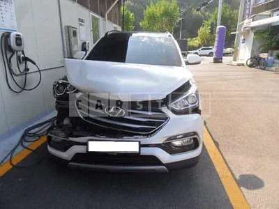 Photo 1 of 13: 2016 Hyundai Santa Fe, VIN KMHSW81UBGU685418 — Korean insurance auction