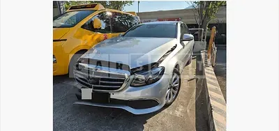 Photo 1 of 24: 2020 Mercedes-Benz E 300 4Matic — Korean insurance auction