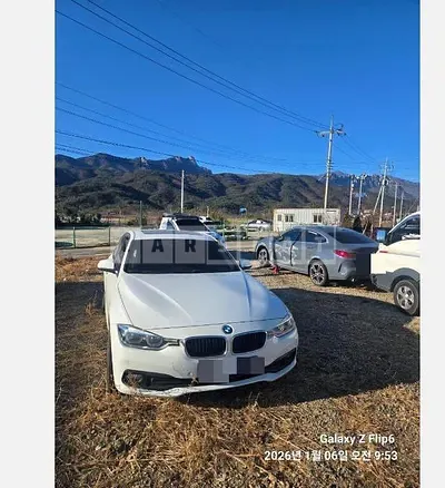 Photo 1 of 10: 2017 BMW 320d — Korean insurance auction