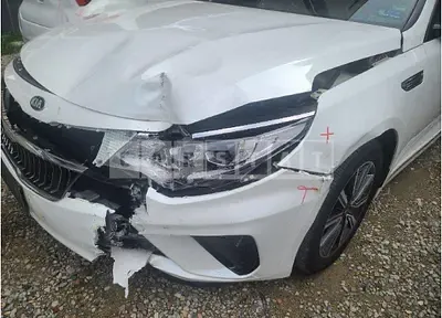 Photo 1 of 34: 2019 Kia K5, VIN KNAGW416BKA261950 — Korean insurance auction