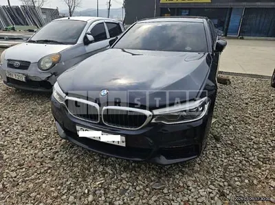 Photo 1 of 11: 2018 BMW 530i xDrive, VIN WBAJD9102JWC10979 — Korean insurance auction