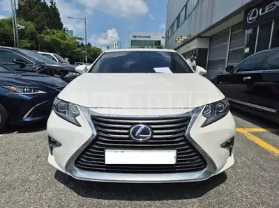 Photo 1 of 21: 2018 Lexus ES300h — Korean insurance auction
