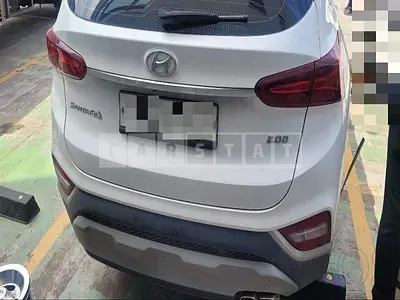 Photo 1 of 39: 2018 Hyundai Santa Fe — Korean insurance auction
