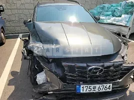 Photo 2 of 36: 2021 Hyundai Tucson, VIN KMHJE811BMU017924 — Korean insurance auction
