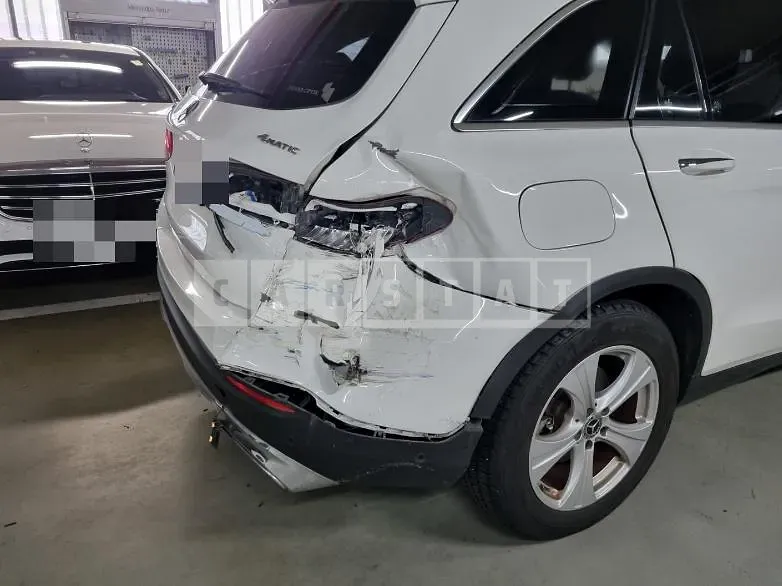 Photo 2 of 12: 2018 Mercedes-Benz GLC220 d 4Matic — Korean insurance auction