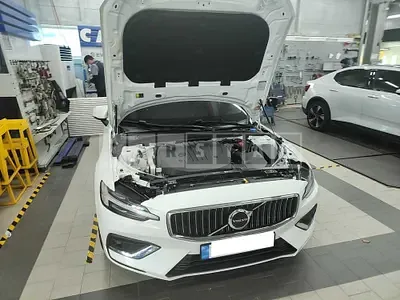 2023 Volvo /S60 B5