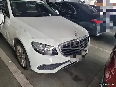 Photo 1 of 38: 2018 Mercedes-Benz E300 4Matic — Korean insurance auction