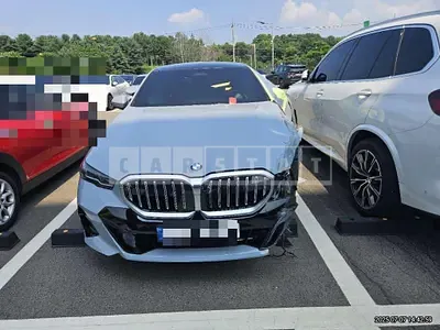 Photo 1 of 16: 2024 BMW 530i xDrive — Korean insurance auction