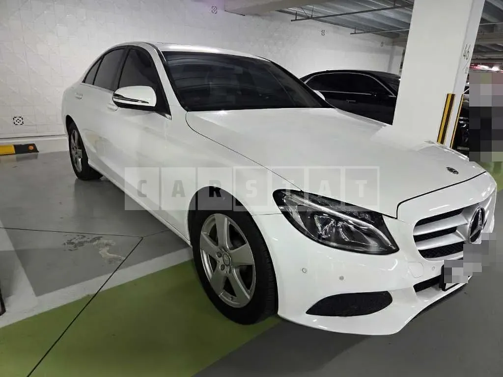 Photo 2 of 9: 2017 Mercedes-Benz C200 d — Korean insurance auction