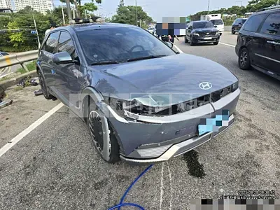 Photo 1 of 17: 2021 Hyundai IONIQ 5 Long Range — Korean insurance auction