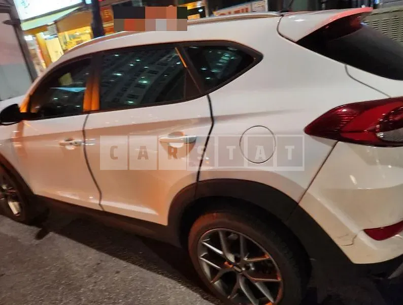 Photo 2 of 4: 2018 Hyundai Tucson TL — Korean insurance auction