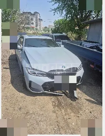 Photo 1 of 13: 2025 BMW 320i — Korean insurance auction