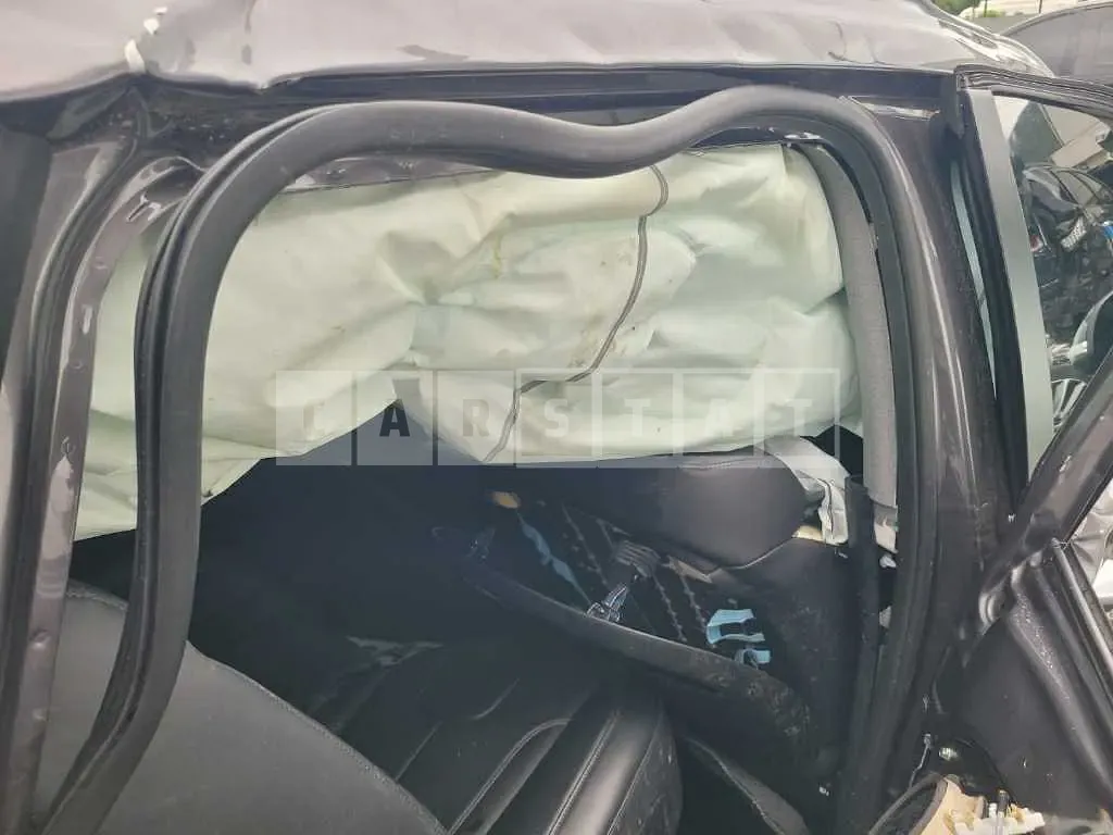 Photo 2 of 10: 2021 Hyundai Santa Fe, VIN KMHS381HHMU326207 — Korean insurance auction