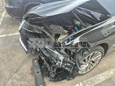 Photo 1 of 13: 2023 Lexus ES300h — Korean insurance auction