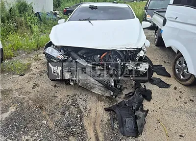 Photo 1 of 23: 2017 Hyundai Modern Ionic — Korean insurance auction