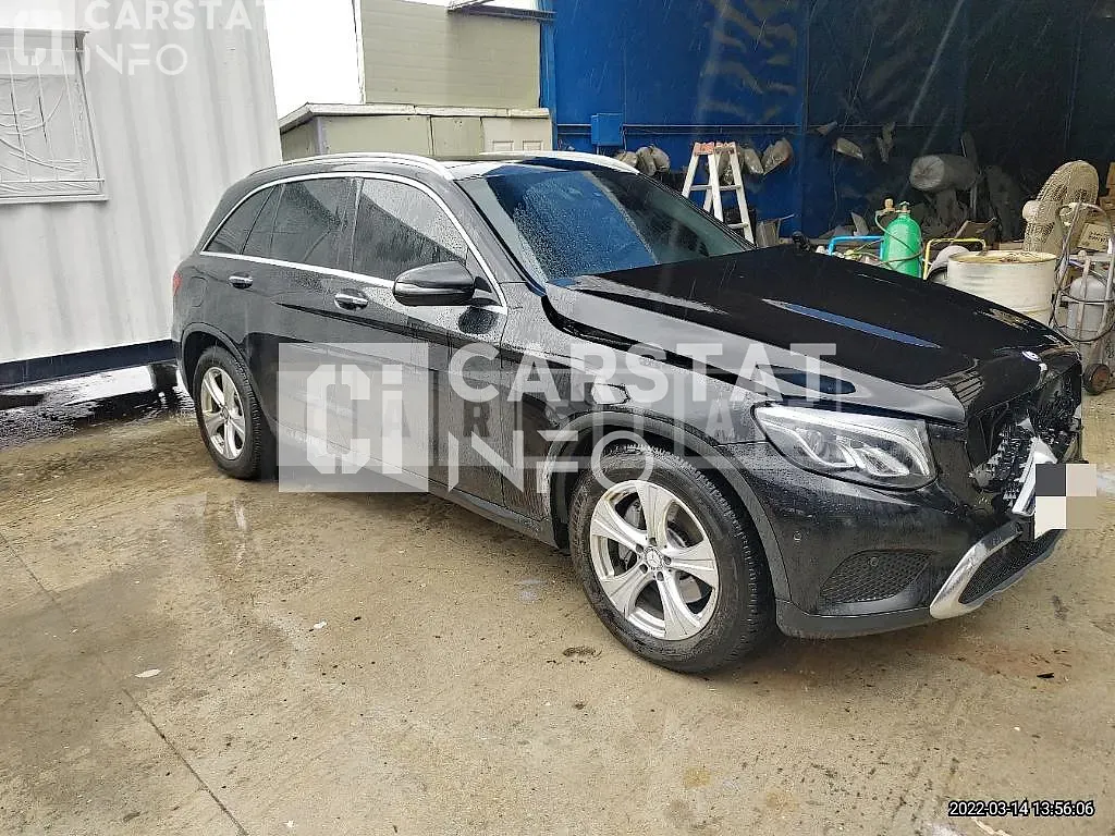 Photo 2 of 10: 2016 Mercedes-Benz GLC220 d 4Matic, VIN WDC0G0FB3HF146044 — Korean insurance auction