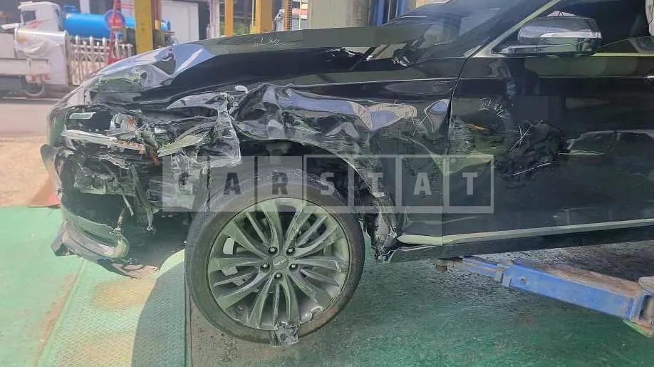 Photo 2 of 22: 2018 Genesis G80 3.3 — Korean insurance auction