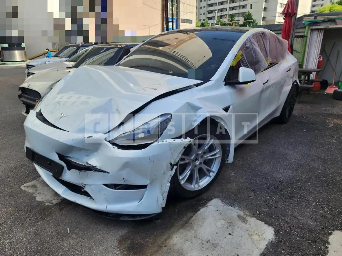 Photo 2 of 19: 2024 Tesla Y RWD — Korean insurance auction
