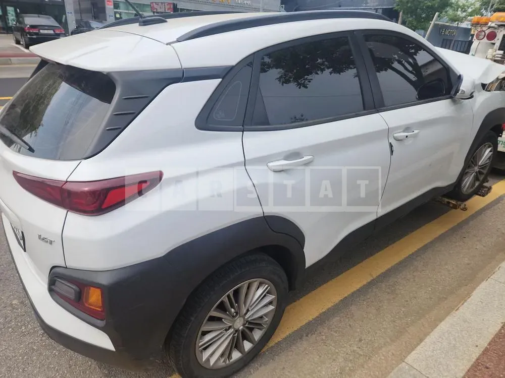 Photo 2 of 13: 2018 Hyundai Kona, VIN KMHK4815GJU110684 — Korean insurance auction