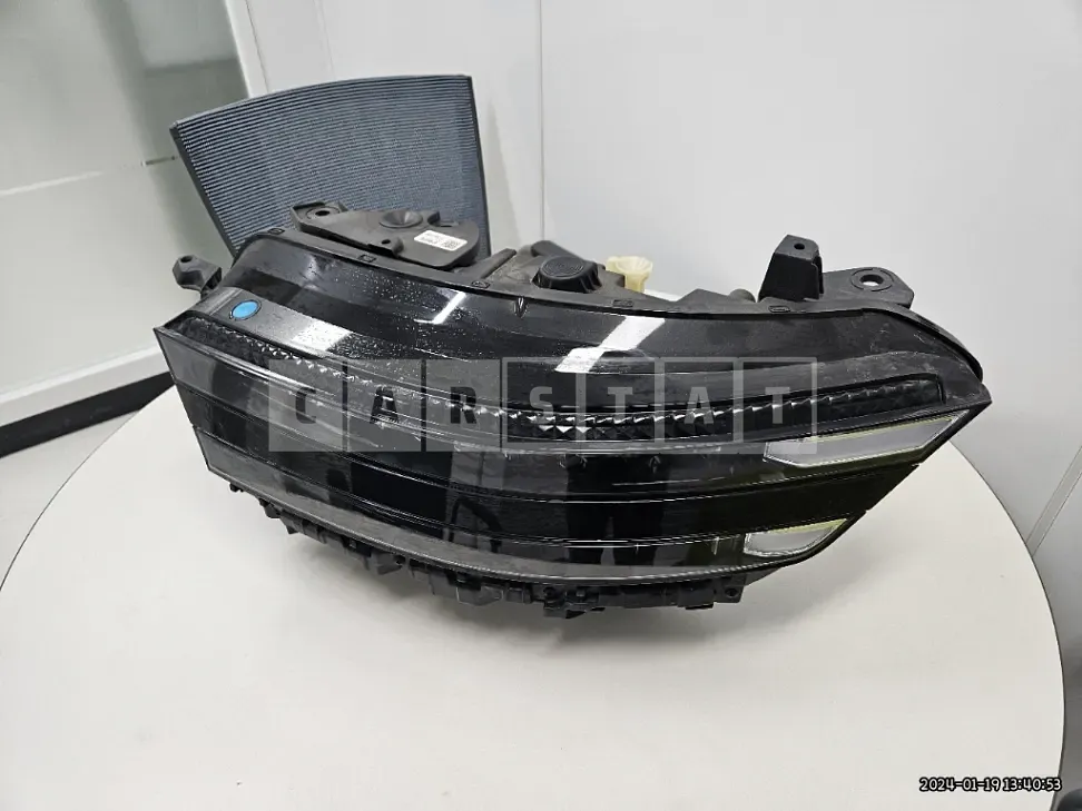 Photo 2 of 7: 2022 Genesis (parts) G90 Headlamp — Korean insurance auction