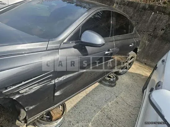 Photo 2 of 19: 2021 Genesis Hyundai G80, VIN KMTGB41CDMU085716 — Korean insurance auction