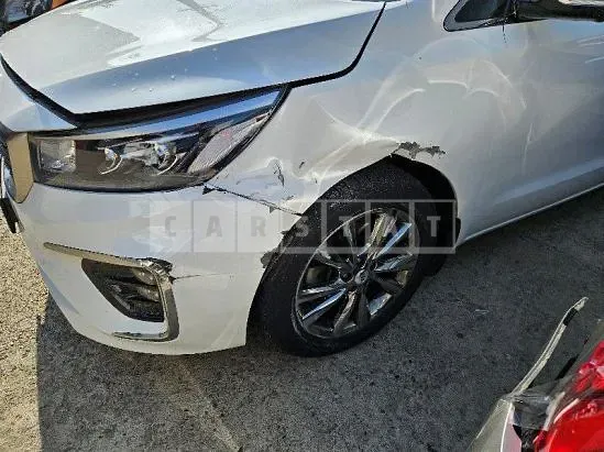 Photo 2 of 9: 2019 Kia Carnival, VIN KNAME81ABKS498691 — Korean insurance auction