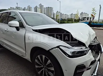 Photo 1 of 10: 2023 Volvo XC60B5 AWD — Korean insurance auction