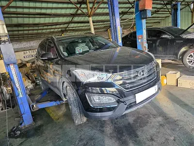 Photo 1 of 17: 2015 Hyundai Santa Fe, VIN KMHSW81UDFU519922 — Korean insurance auction
