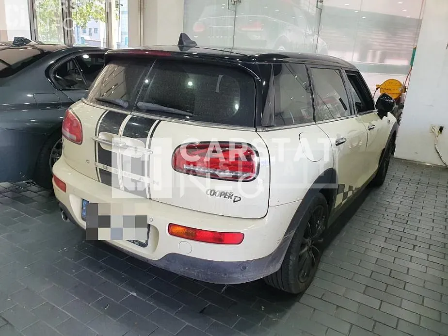 Photo 2 of 10: 2021 MINI Cooper D Clubman, VIN WMW71BB06M2P32466 — Korean insurance auction