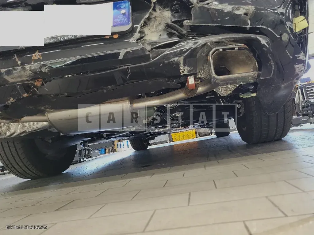 Photo 2 of 9: 2022 BMW X4 xDrive 20d, VIN WBA31CA02N9N23157 — Korean insurance auction