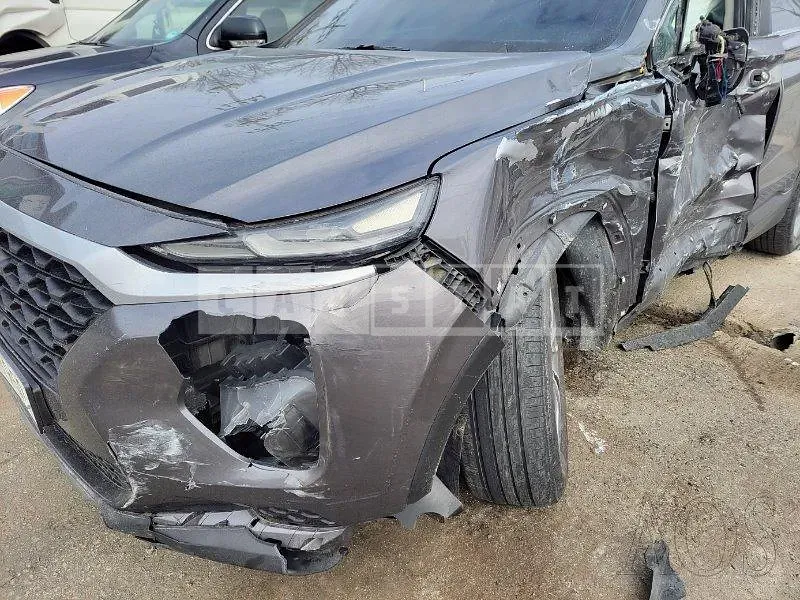 Photo 2 of 23: 2018 Hyundai Santa Fe, VIN KMHS281BBKU051743 — Korean insurance auction