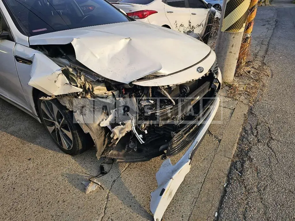Photo 2 of 5: 2015 Kia K5 — Korean insurance auction