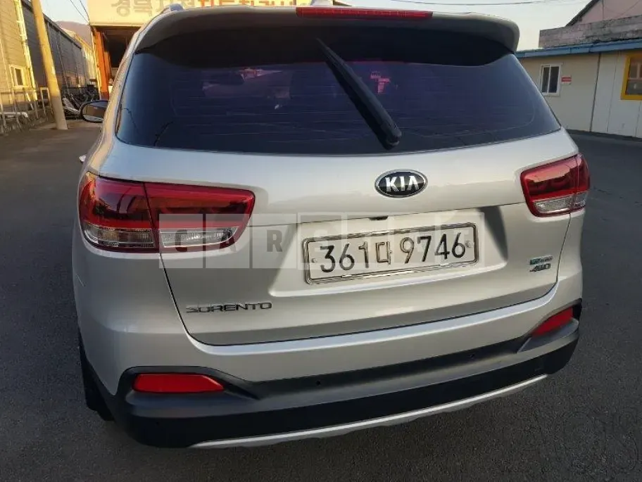 Photo 2 of 5: 2016 Kia Sorento, VIN KNAPH81BDGA136044 — Korean insurance auction
