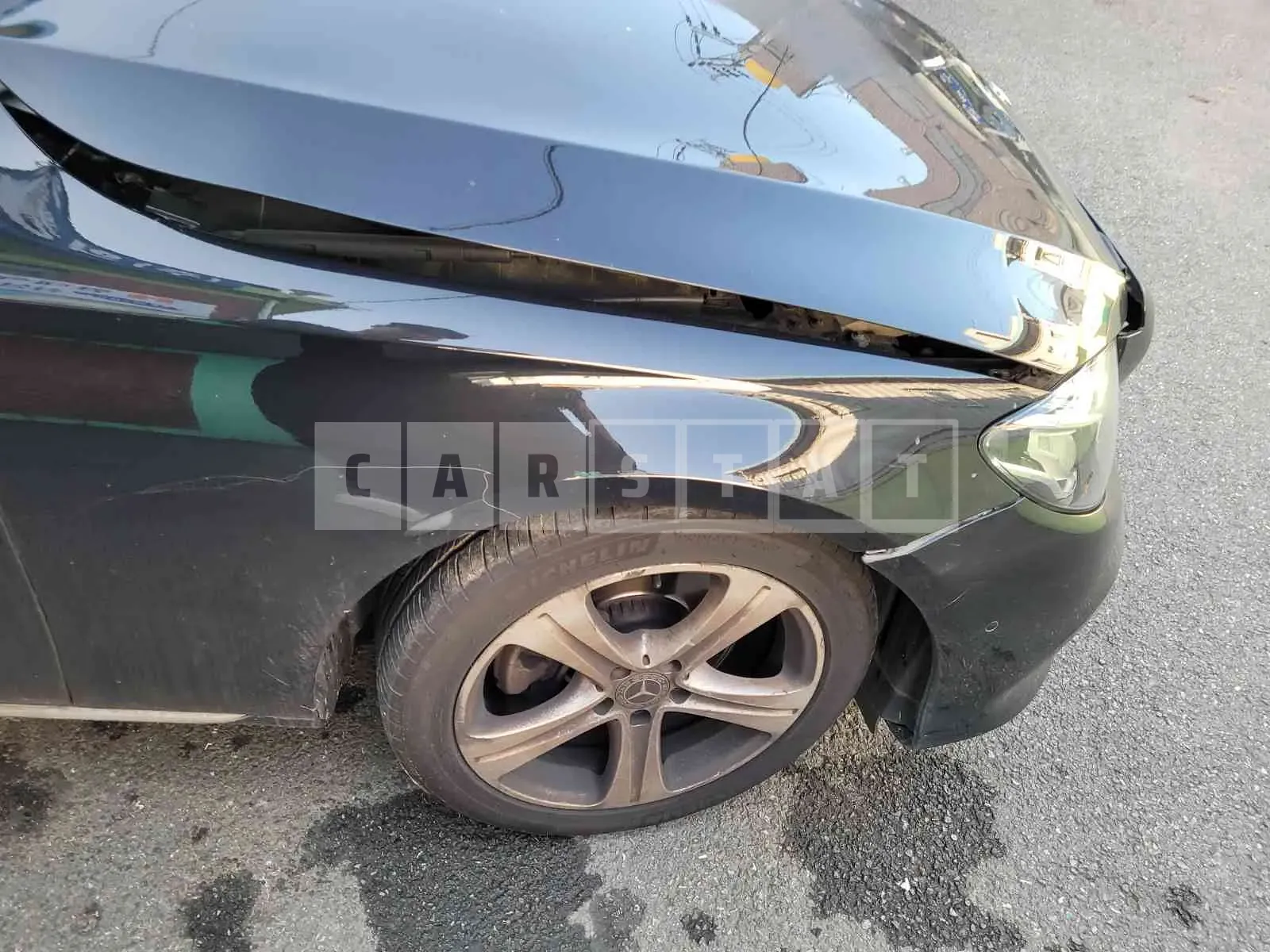 Photo 2 of 29: 2018 Mercedes-Benz E 200, VIN WDDZF4CB2JA353626 — Korean insurance auction