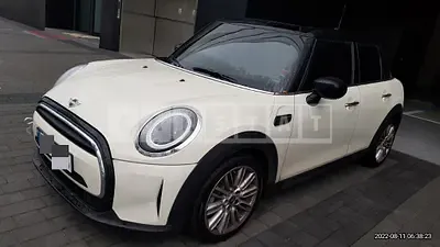 Photo 1 of 11: 2022 MINI Cooper Five-Door, VIN WMW41DK0XN2S03005 — Korean insurance auction