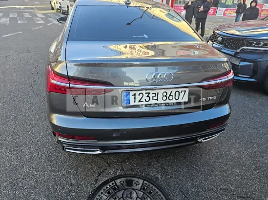 Photo 2 of 32: 2021 Audi A6 45 TFSI — Korean insurance auction