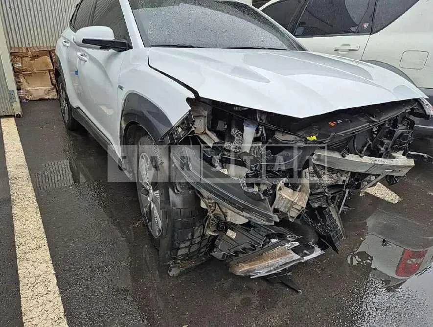 Photo 2 of 9: 2018 Hyundai Kona Electric Car — Korean insurance auction