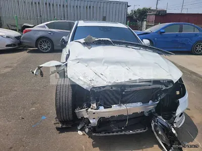 Photo 1 of 16: 2022 Mercedes-Benz E250, VIN W1KZF4FB4NB070060 — Korean insurance auction