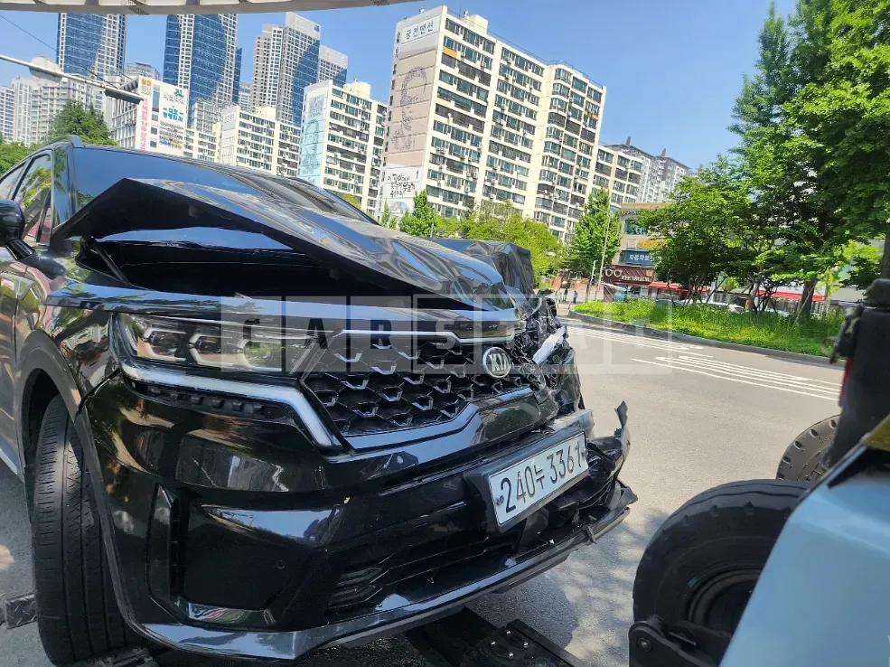 Photo 2 of 4: 2021 Kia Sorento — Korean insurance auction