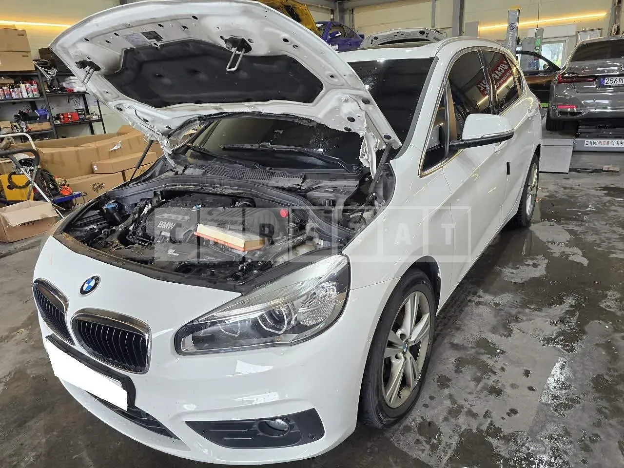 Photo 2 of 8: 2017 BMW Active Tourer, VIN WBA2C1108J7A32479 — Korean insurance auction
