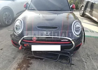 2019 BMW MINI John Cooper Works