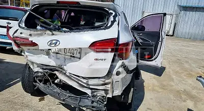 Photo 1 of 22: 2016 Hyundai Santa Fe, VIN KMHSW81UBGU659197 — Korean insurance auction