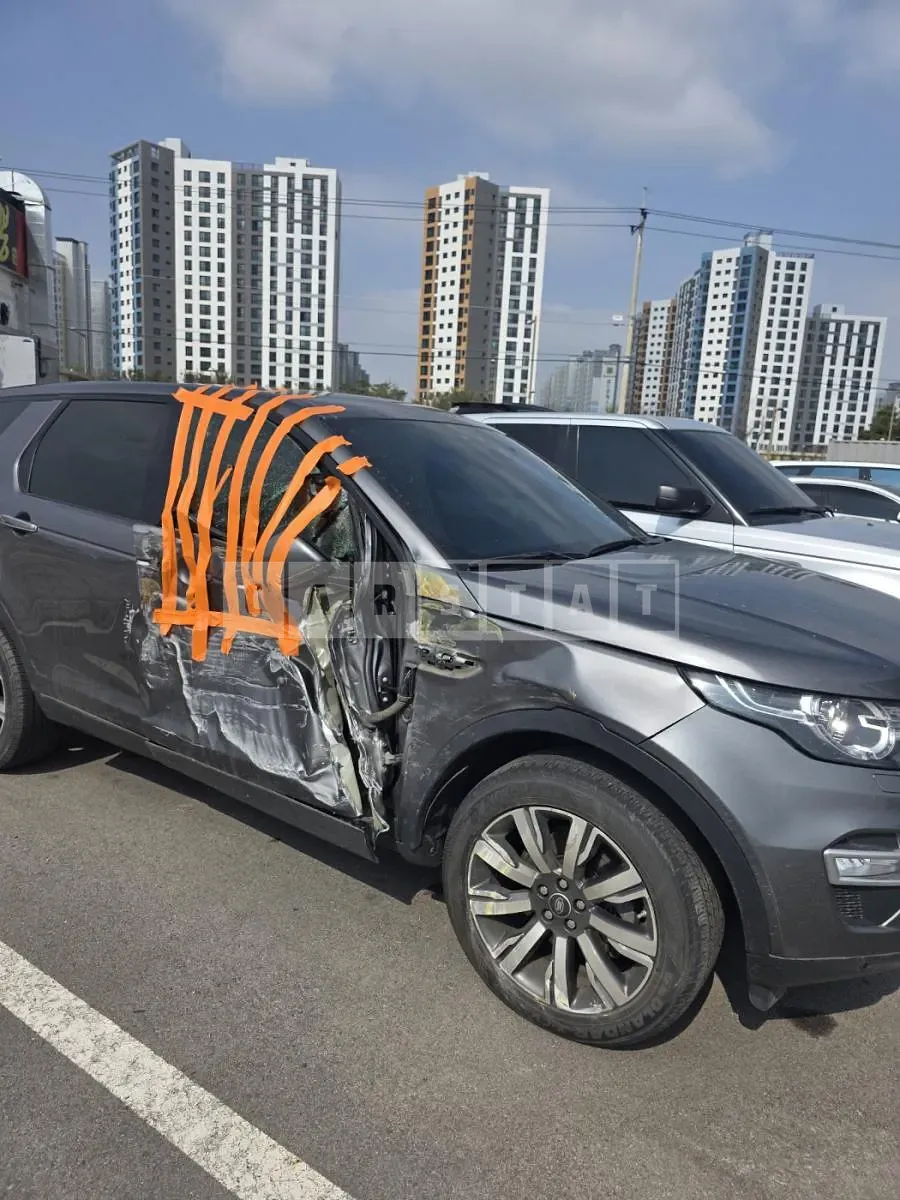 Photo 2 of 9: 2019 Land Rover Discovery Sport TD4 180PS — Korean insurance auction