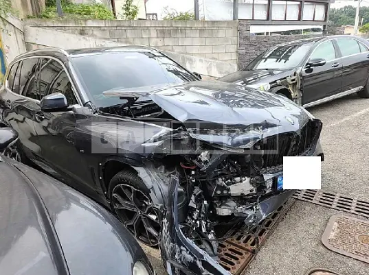 Photo 2 of 25: 2021 BMW X5 xDrive 45e iPerformance, VIN WBATA6105M9G93967 — Korean insurance auction